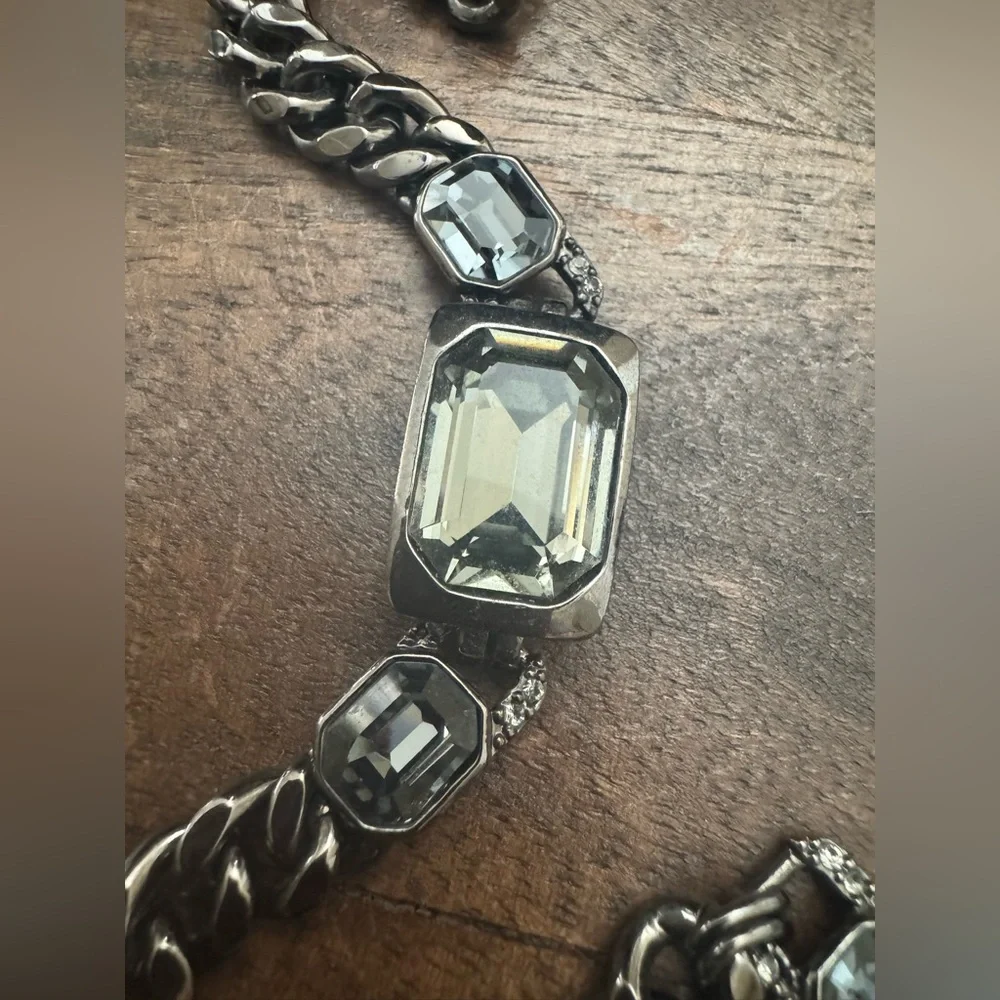 Givenchy designer chain